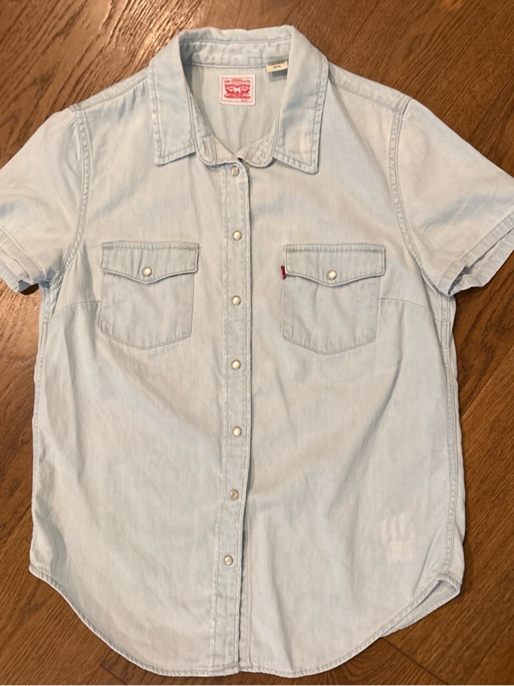 Levi's Light Blue Short-Sleeve Denim Button-Down Shirt